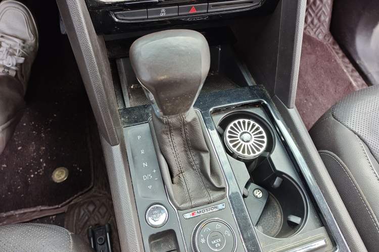 Used Volkswagen Teramont 2017 380TSI Four-Wheel Drive Luxury Edition Gear Lever