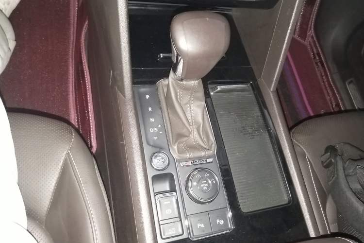 Used Volkswagen Teramont 2017 380TSI Four-Wheel Drive Luxury Edition Gear Lever