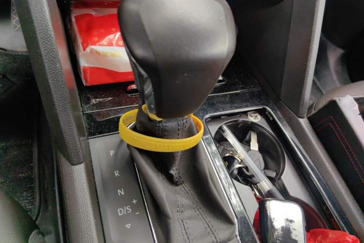 Used Volkswagen Teramont 2017 380TSI Four-Wheel Drive Luxury Edition Gear Lever
