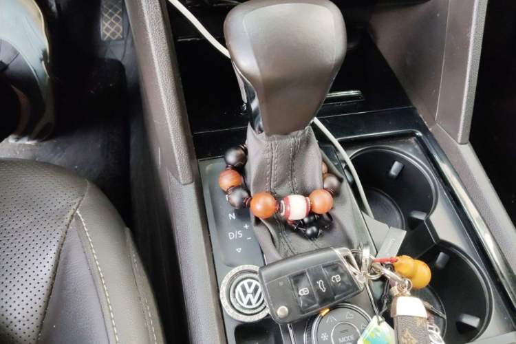 Used Volkswagen Teramont 2017 380TSI Four-Wheel Drive Luxury Edition Gear Lever