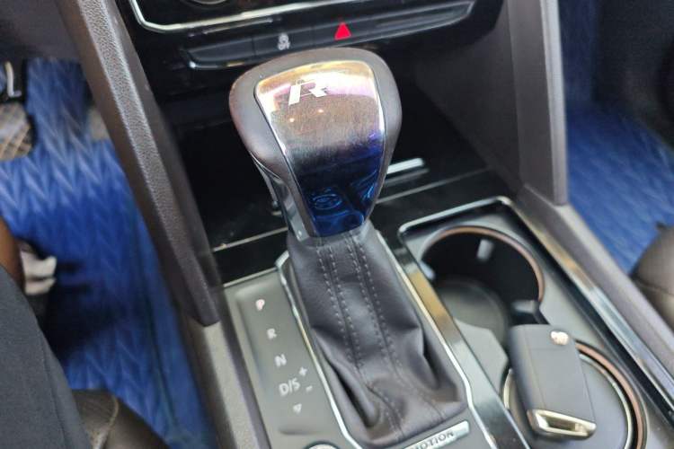 Used Volkswagen Teramont 2017 380TSI Four-Wheel Drive Luxury Edition Gear Lever