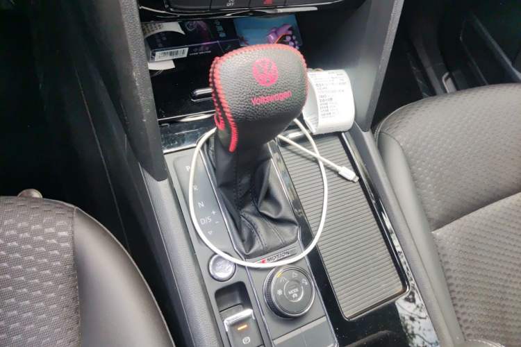 Used Volkswagen Teramont 2017 380TSI Four-Wheel Drive Comfort Edition Gear Lever