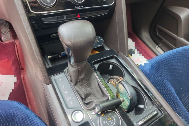 Used Volkswagen Teramont 2017 380TSI Four-Wheel Drive Luxury Edition Gear Lever