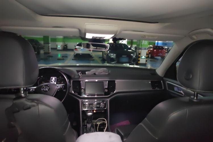 Used Volkswagen Teramont 2017 530 V6 Four-Wheel Drive Luxury Edition Headliner