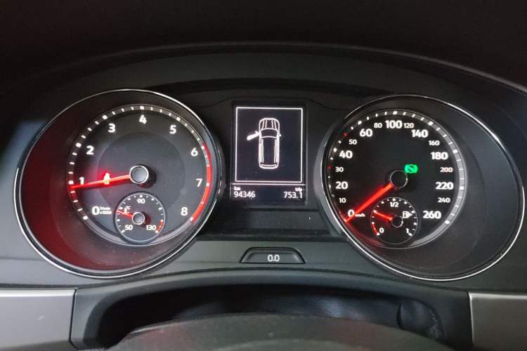 Used Volkswagen Teramont 2017 330TSI Two-Wheel-Drive Luxury Edition Instrument Cluster