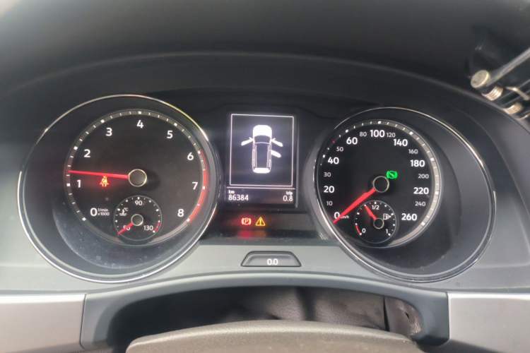 Used Volkswagen Teramont 2017 530 V6 Four-Wheel Drive Luxury Edition Instrument Cluster