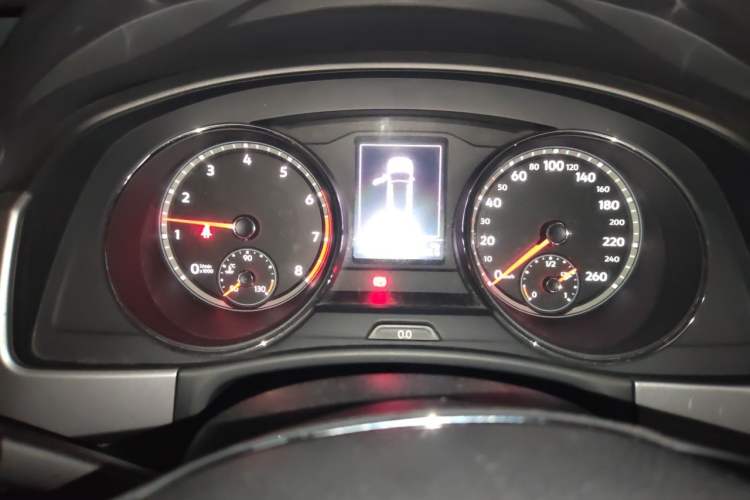 Used Volkswagen Teramont 2017 530 V6 Four-Wheel Drive Luxury Edition Instrument Cluster