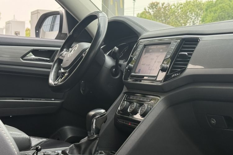 Used Volkswagen Teramont 2017 380TSI Four-Wheel Drive Luxury Edition Interior 2