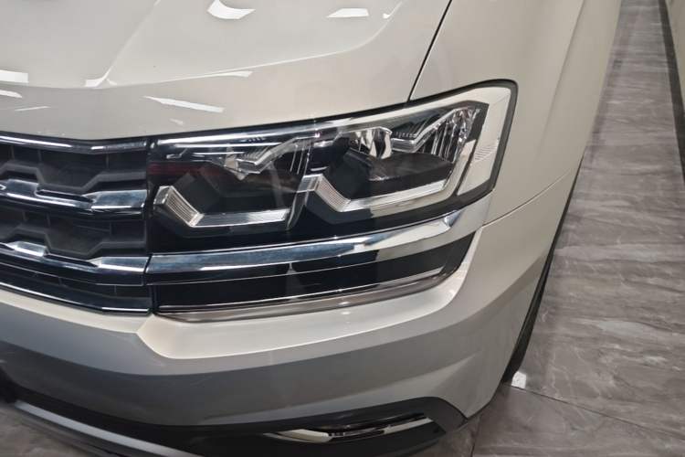 Used Volkswagen Teramont 2017 530 V6 Four-Wheel Drive Luxury Edition Left Front Headlight