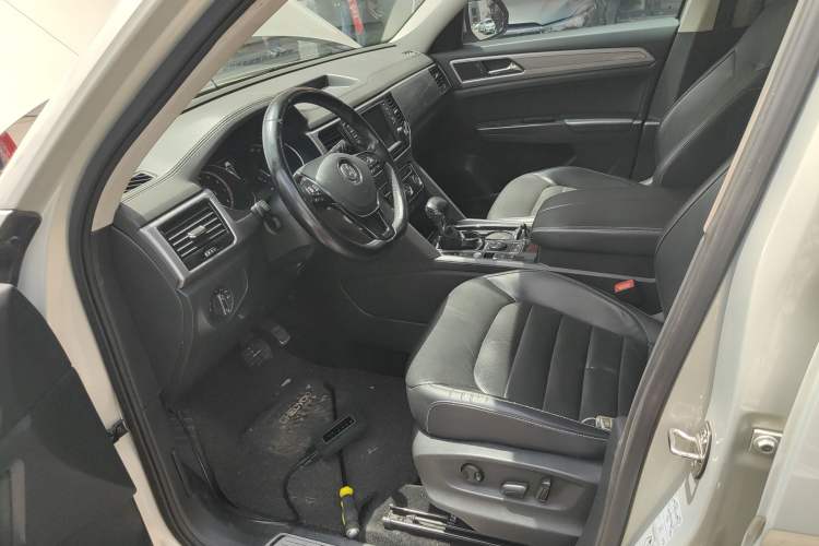 Used Volkswagen Teramont 2017 380TSI Four-Wheel Drive Luxury Edition Left Front Seat