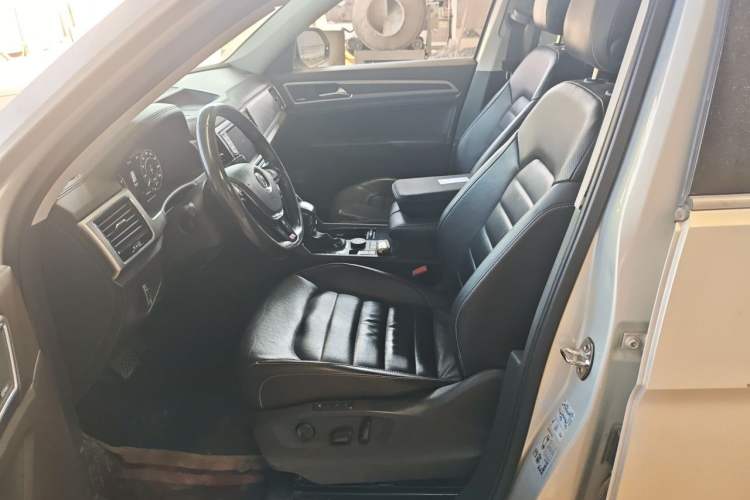 Used Volkswagen Teramont 2017 530 V6 Four-Wheel Drive Flagship Edition Left Front Seat