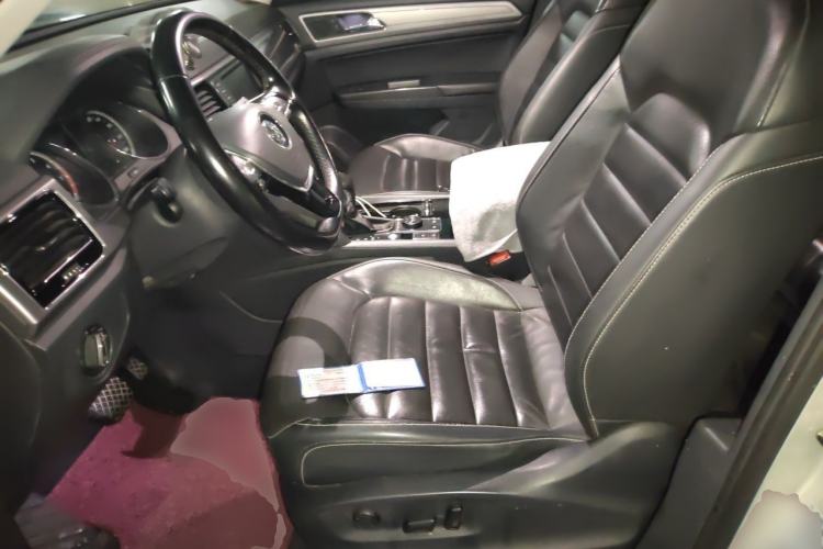 Used Volkswagen Teramont 2017 530 V6 Four-Wheel Drive Luxury Edition Left Front Seat