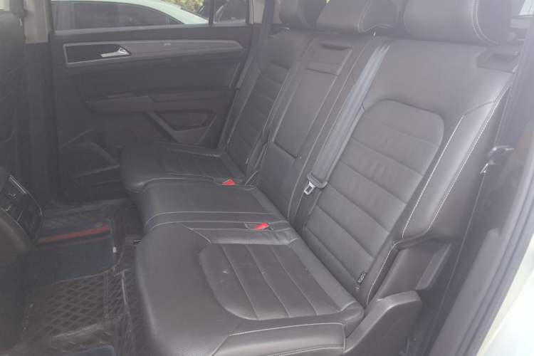 Used Volkswagen Teramont 2017 380TSI Four-Wheel Drive Luxury Edition Left Rear Seat