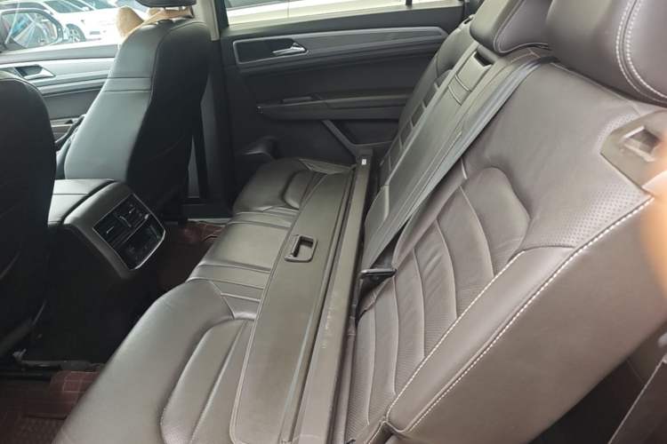 Used Volkswagen Teramont 2017 530 V6 Four-Wheel Drive Luxury Edition Left Rear Seat