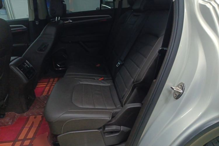 Used Volkswagen Teramont 2017 330TSI Two-Wheel-Drive Flagship Edition Left Rear Seat