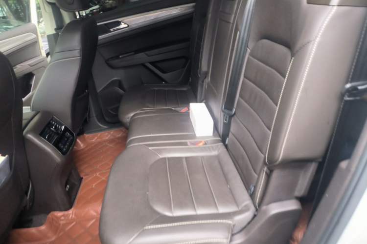 Used Volkswagen Teramont 2017 530 V6 Four-Wheel Drive Luxury Edition Left Rear Seat