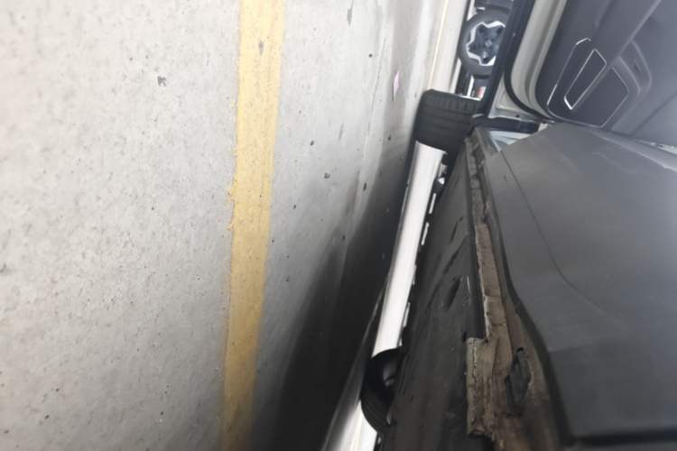 Used Volkswagen Teramont 2017 530 V6 Four-Wheel Drive Supreme Flagship Edition Left Side Sill