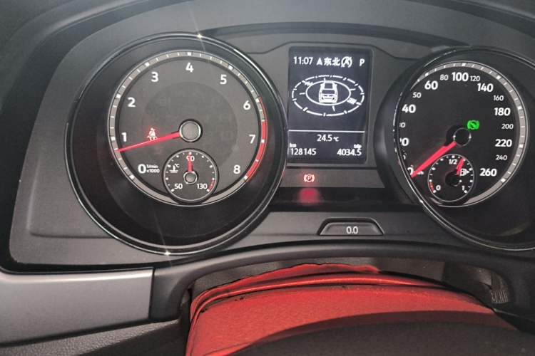 Used Volkswagen Teramont 2017 380TSI Four-Wheel Drive Luxury Edition Odometer Close Up