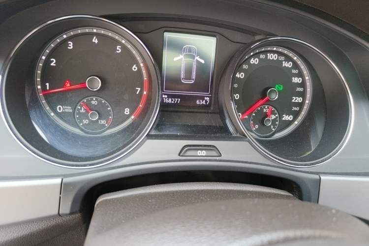 Used Volkswagen Teramont 2017 330TSI Two-Wheel-Drive Luxury Edition Odometer Close Up