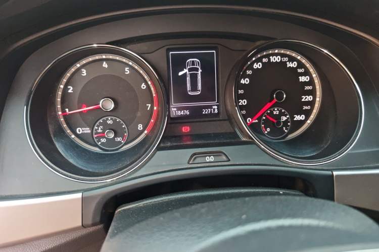 Used Volkswagen Teramont 2017 380TSI Four-Wheel Drive Luxury Edition Odometer Close Up