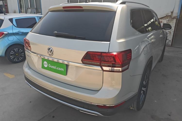 Used Volkswagen Teramont 2017 330TSI Two-Wheel-Drive Luxury Edition Rear Right 45 Deg