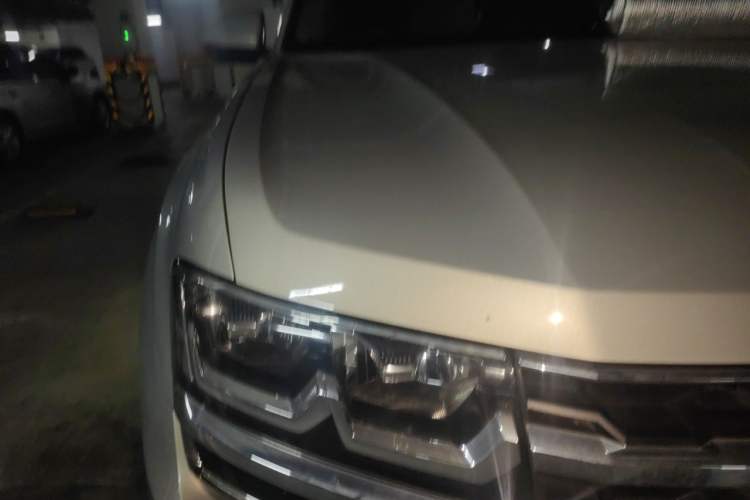 Used Volkswagen Teramont  Right Front Headlight