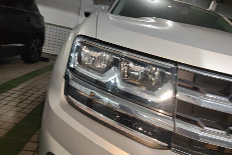 Used Volkswagen Teramont 2017 380TSI Four-Wheel Drive Comfort Edition Right Front Headlight