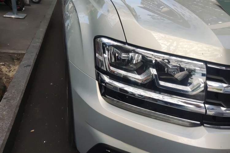 Used Volkswagen Teramont 2017 380TSI Four-Wheel Drive Comfort Edition Right Front Headlight
