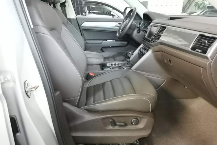 Used Volkswagen Teramont 2017 380TSI Four-Wheel Drive Luxury Edition Right Front Seat