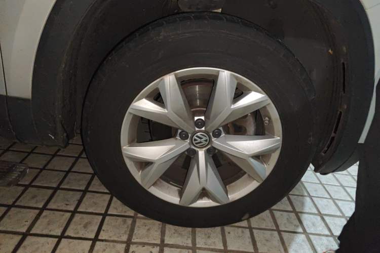 Used Volkswagen Teramont 2017 380TSI Four-Wheel Drive Comfort Edition Right Front Wheel Hub