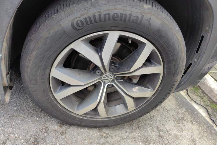 Used Volkswagen Teramont 2017 380TSI Four-Wheel Drive Luxury Edition Right Front Wheel Hub