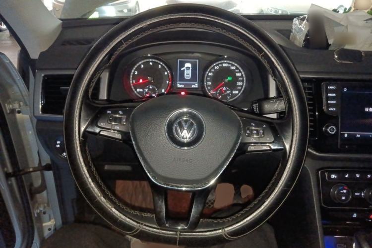 Used Volkswagen Teramont 2017 330TSI Two-Wheel-Drive Luxury Edition Steering Wheel