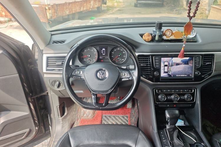 Used Volkswagen Teramont 2017 330TSI Two-Wheel-Drive Luxury Edition Steering Wheel