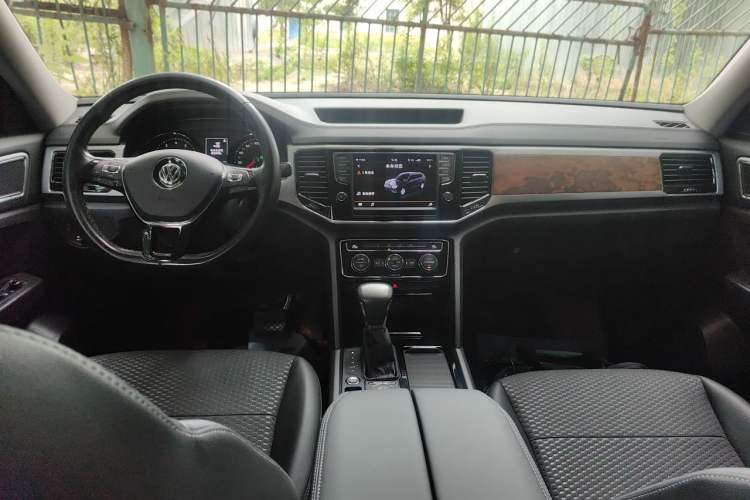 Used Volkswagen Teramont 2017 380TSI Four-Wheel Drive Comfort Edition Center Console