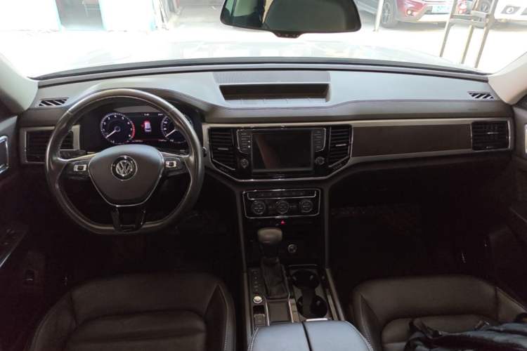 Used Volkswagen Teramont 2017 330TSI Two-Wheel-Drive Flagship Edition Center Console
