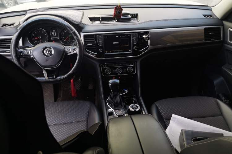 Used Volkswagen Teramont 2017 380TSI Four-Wheel Drive Comfort Edition Center Console