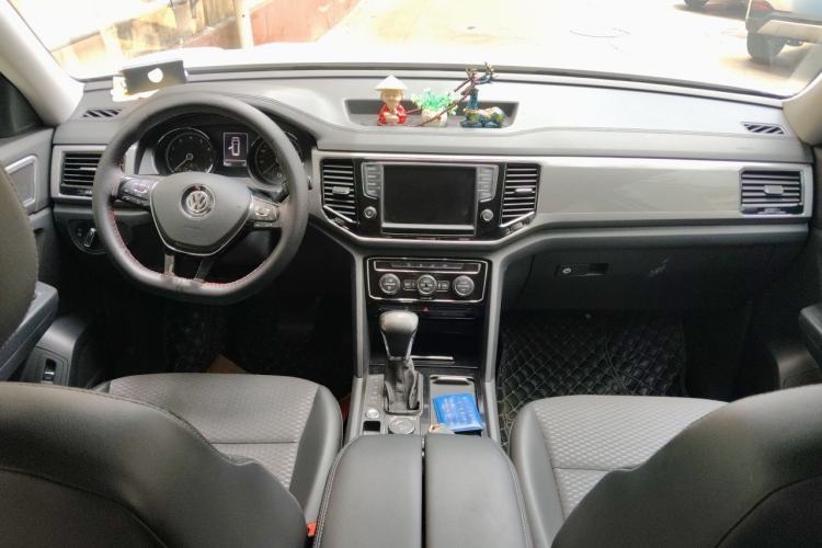 Used Volkswagen Teramont 2017 380TSI Four-Wheel Drive Comfort Edition Center Console