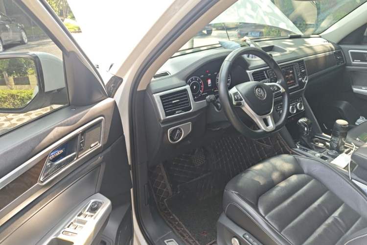 Used Volkswagen Teramont 2017 380TSI Four-Wheel Drive Flagship Edition Driver Seat
