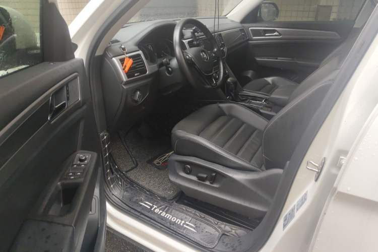 Used Volkswagen Teramont 2017 330TSI Two-Wheel-Drive Luxury Edition Driver Seat