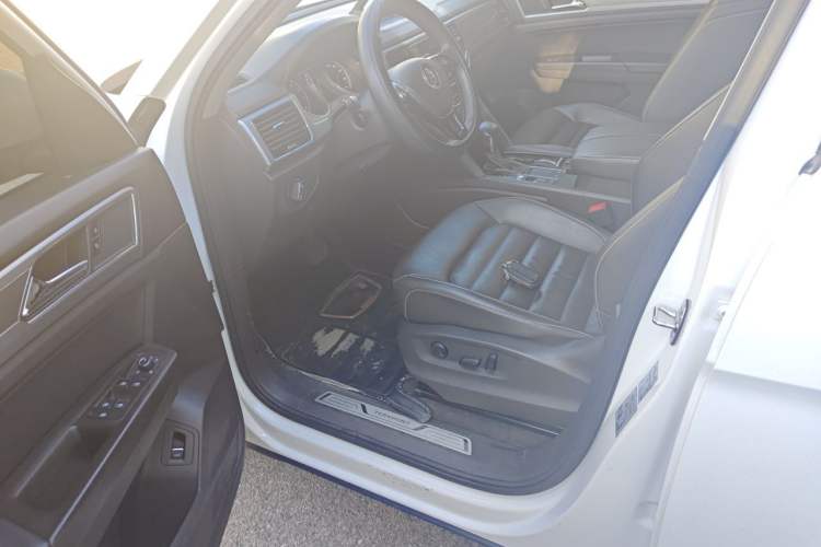 Used Volkswagen Teramont 2017 330TSI Two-Wheel-Drive Luxury Edition Driver Seat