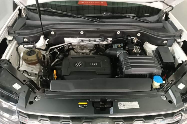 Used Volkswagen Teramont 2017 380TSI Four-Wheel Drive Luxury Edition Engine Bay