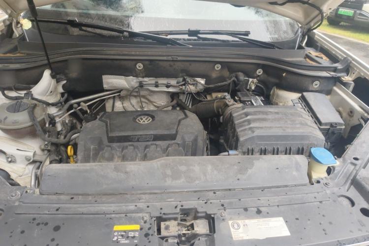 Used Volkswagen Teramont 2017 330TSI Two-Wheel-Drive Luxury Edition Engine Bay