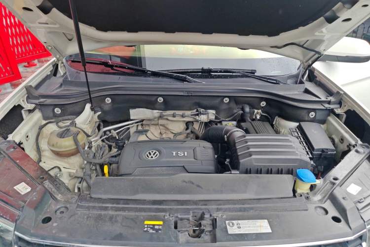 Used Volkswagen Teramont 2017 380TSI Four-Wheel Drive Luxury Edition Engine Bay