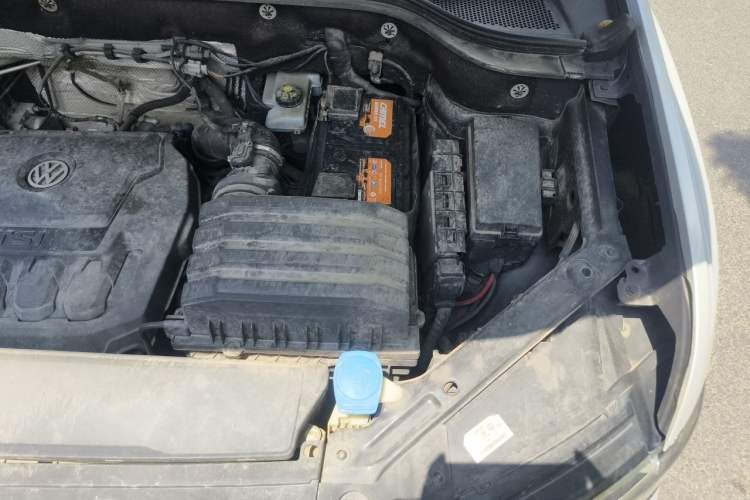 Used Volkswagen Teramont 2017 330TSI Two-Wheel-Drive Comfort Edition Engine Bay Left