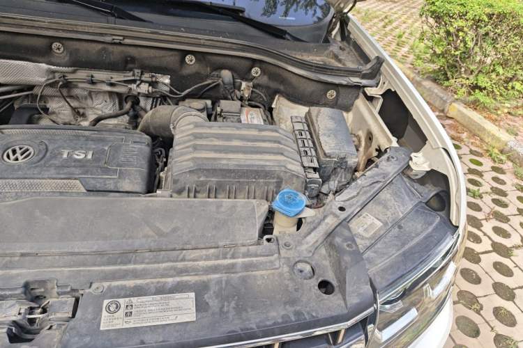 Used Volkswagen Teramont 2017 380TSI Four-Wheel Drive Flagship Edition Engine Bay Left