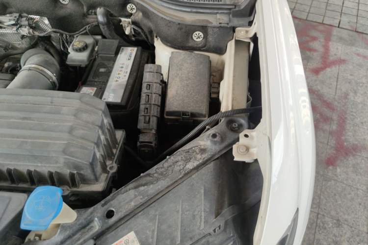 Used Volkswagen Teramont 2017 380TSI Four-Wheel Drive Luxury Edition Engine Bay Left