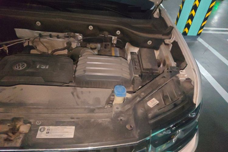 Used Volkswagen Teramont 2017 380TSI Four-Wheel Drive Luxury Edition Engine Bay Left