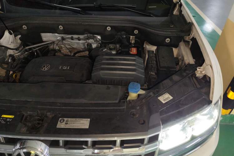 Used Volkswagen Teramont 2017 380TSI Four-Wheel Drive Flagship Edition Engine Bay Left