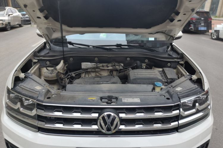 Used Volkswagen Teramont 2017 330TSI Two-Wheel-Drive Luxury Edition Engine Bay