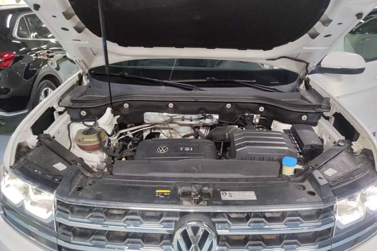 Used Volkswagen Teramont 2017 380TSI Four-Wheel Drive Luxury Edition Engine Bay